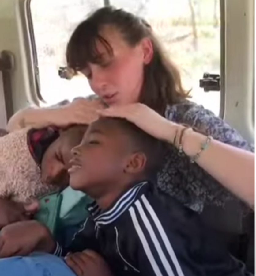 Barbara coi bimbi della Nyumba